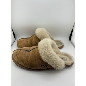 UGG Women's Scuffette II slipper Size 9 Us Chestnut